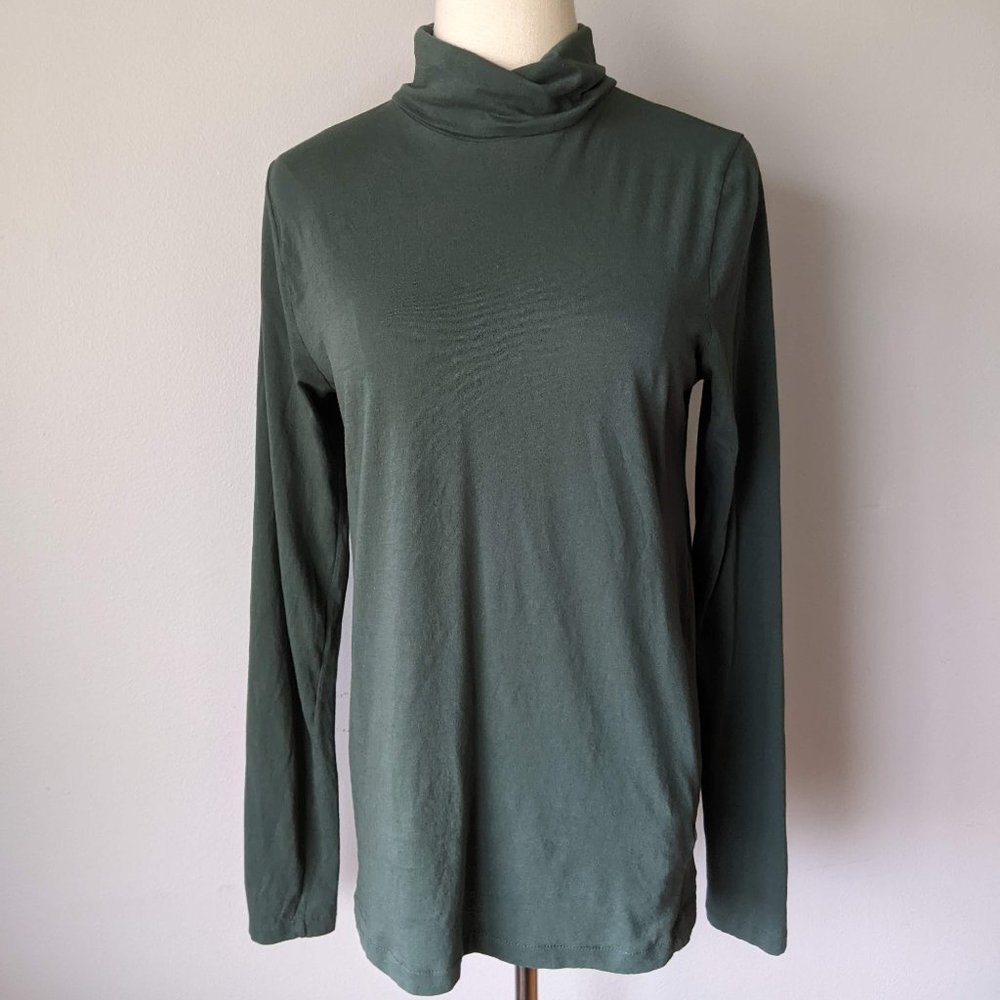 Green J. Crew tissue turtleneck, Size L